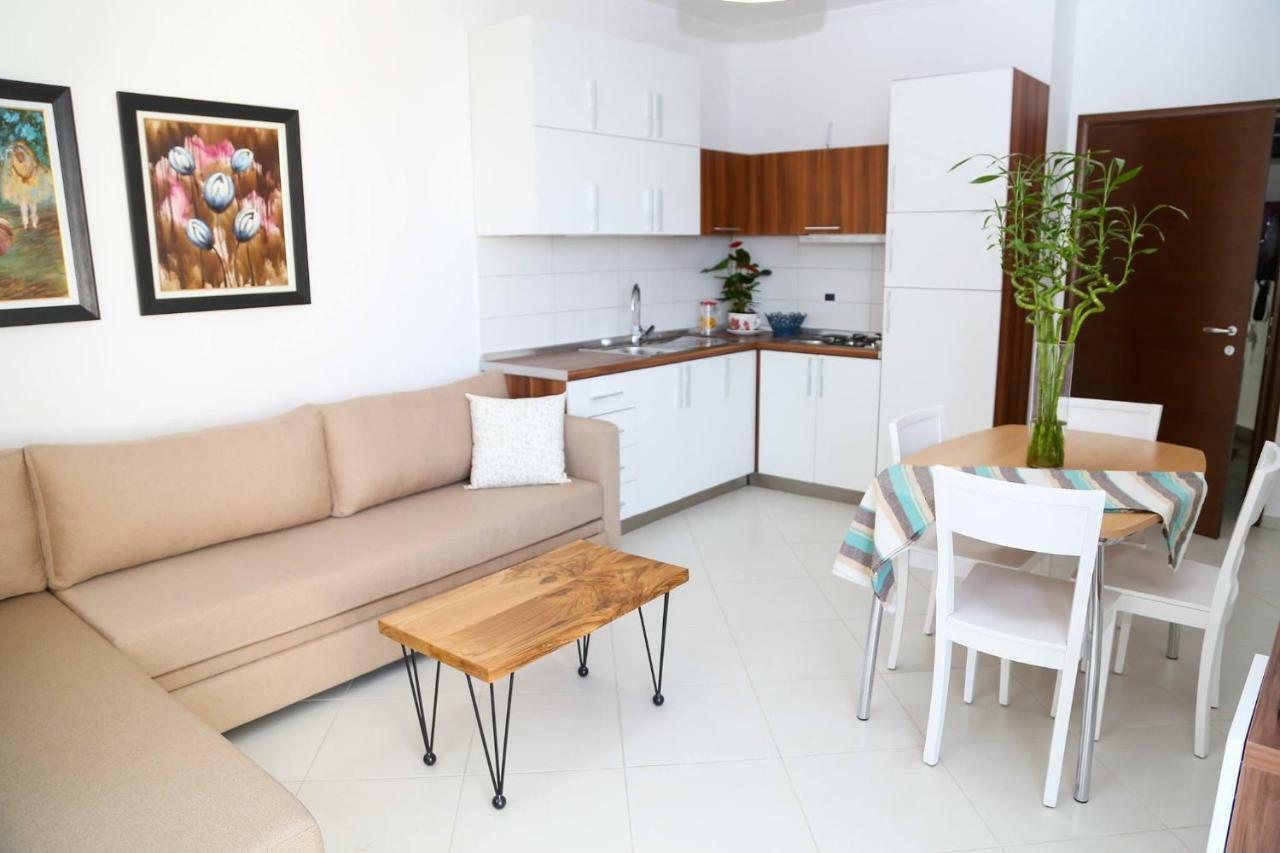 Carpe Diem Apartments-Hotel Shëngjin Екстериор снимка